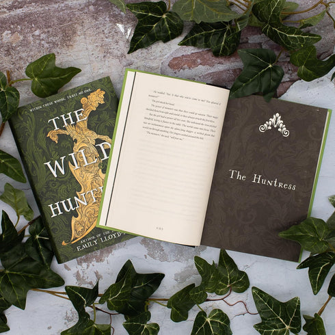 THE WILD HUNTRESS - LLOYD-JONES. EMILY