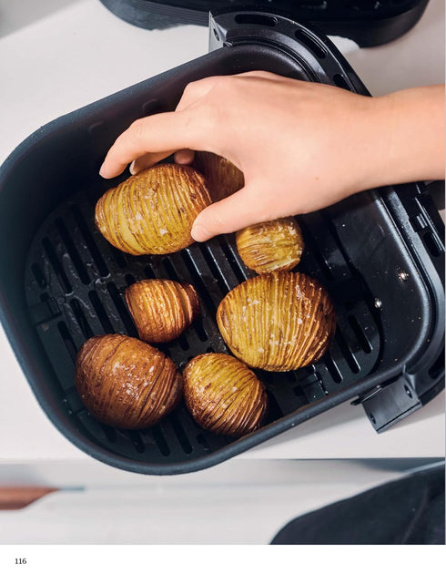 POPPY COOKS: THE ACTUALLY DELICIOUS AIR FRYER COOKBOOK - O'TOOLE. POPPY