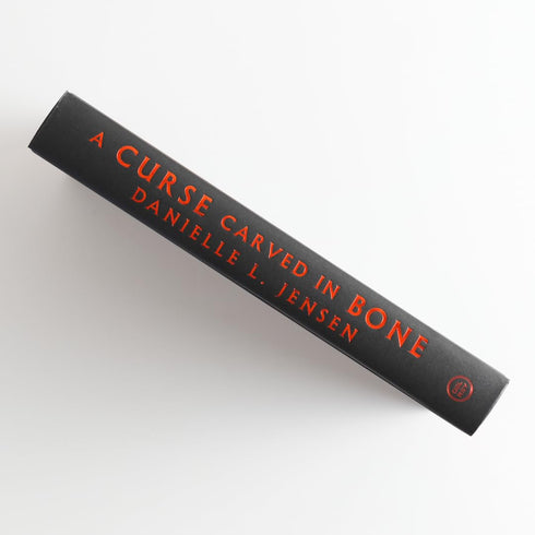 A CURSE CARVED IN BONE (SAGA OF THE UNFATED #2) - JENSEN. DANIELLE L.