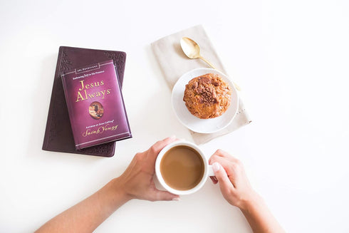 JESUS ALWAYS: EMBRACING JOY IN HIS PRESENCE (365-DAY DEVOTIONAL) - YOUNG. SARAH