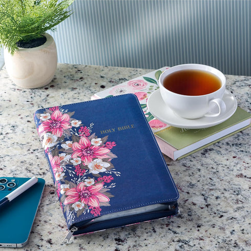 KJV HOLY BIBLE DELUXE GIFT EDITION - CHRISTIAN ART PUBLISHERS