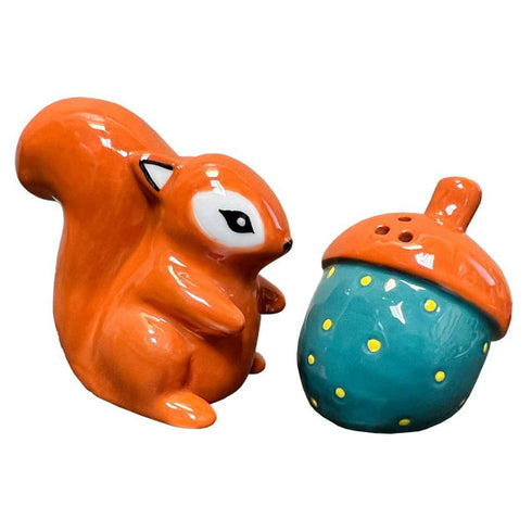 SQUIRREL NUT SALT PEPPER SET