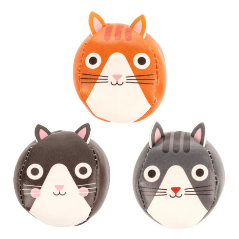 THREE LITTLE CATS JUGGLING SET