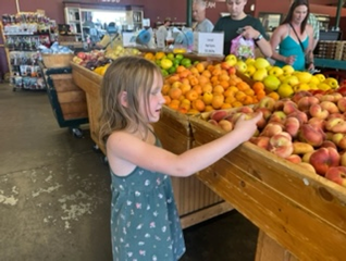 Community Close-Up:  Thorp Fruit Stand