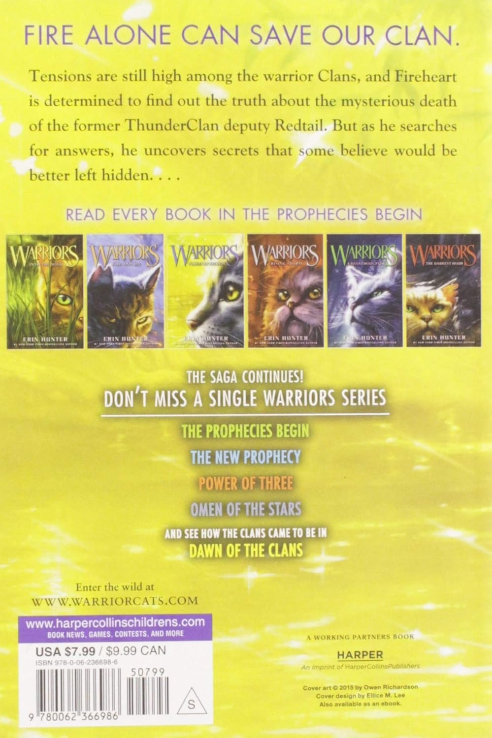 WARRIORS #3: FOREST OF SECRETS - HUNTER. ERIN ; STEVENSON. DAVE CHILDRENS BOOKS 9780062366986_1