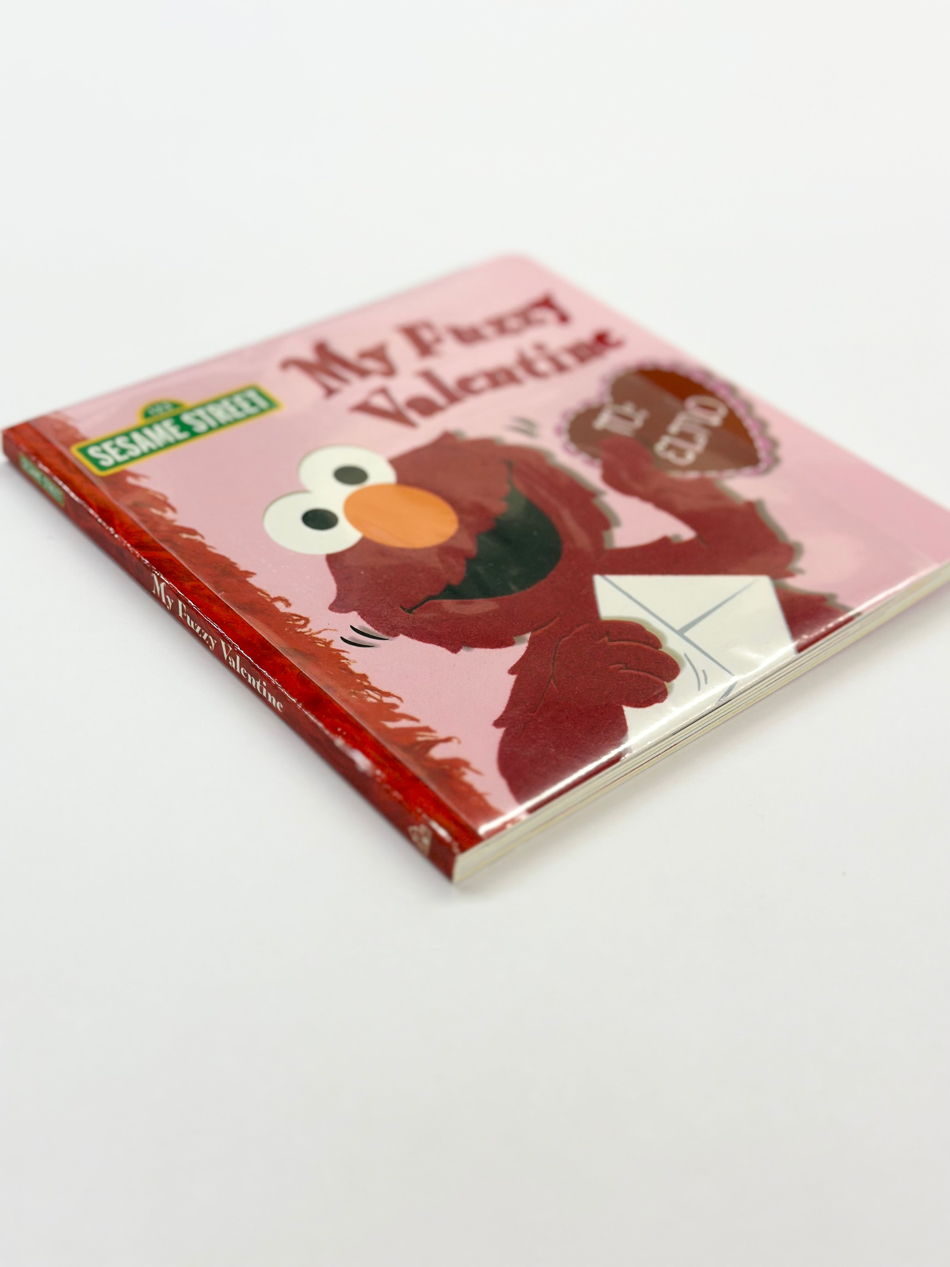 My Fuzzy Valentine (Sesame Street) by Kleinberg. Naomi ; Moroney. Christopher 9780375833922_1