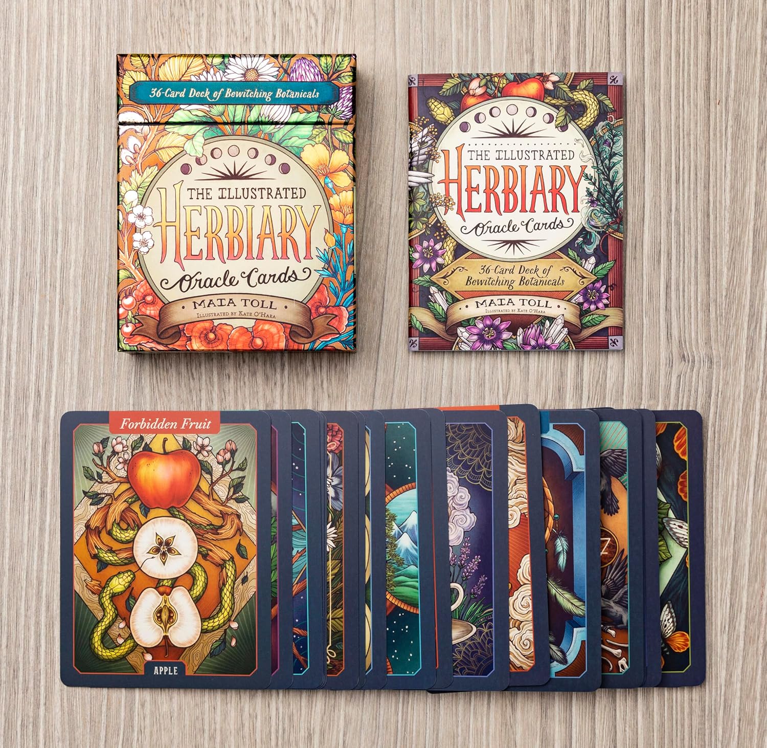 The Illustrated Herbiary Oracle Cards by Toll. Maia 9781635864854_3