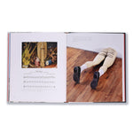 Museum Bums: A Cheeky Look At Butts In Art by Shoulder. Jack; Small. Mark 9781797218502_4