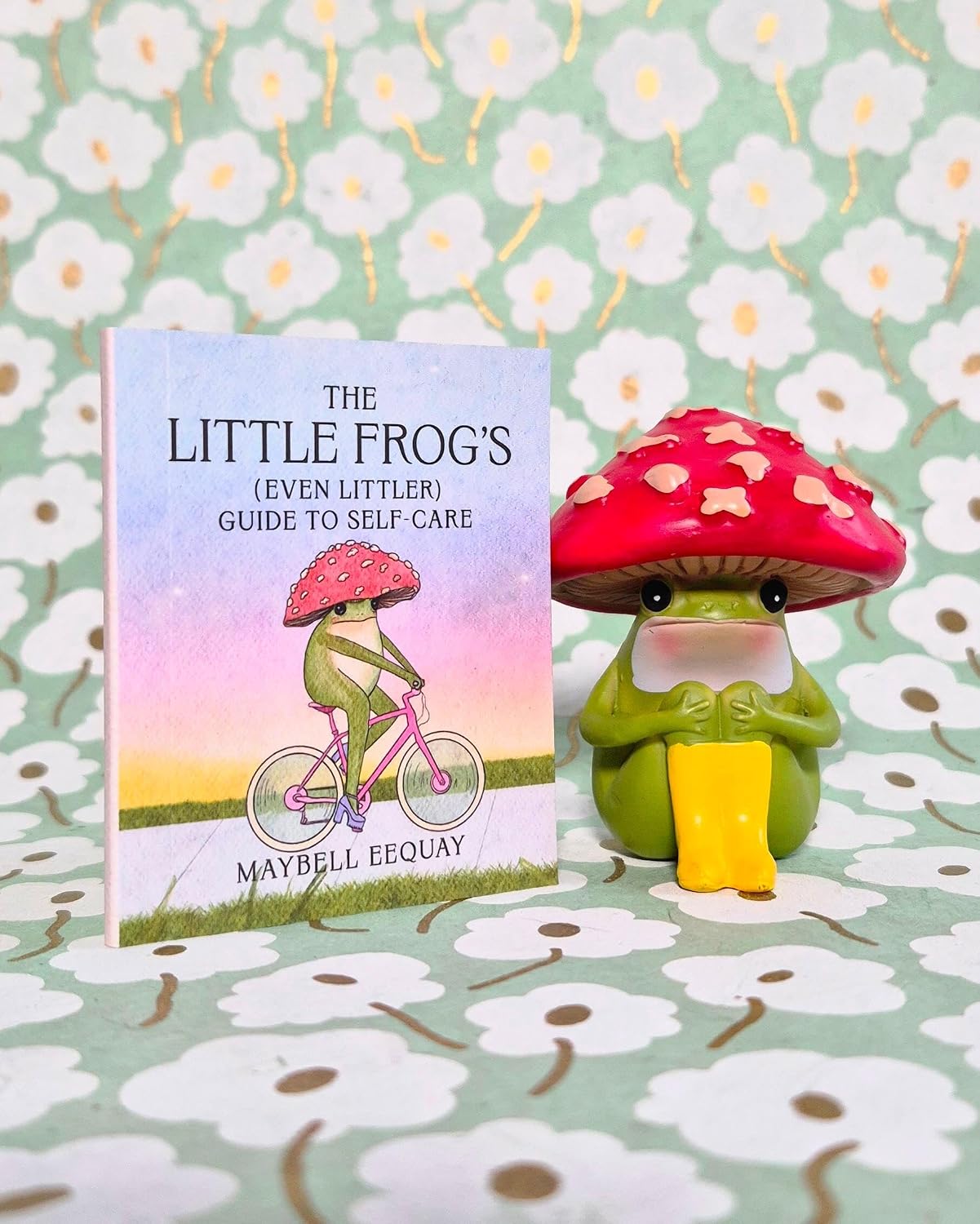 The Little Frog Mini Figurine by Eequay. Maybell 20 9798894142593_2