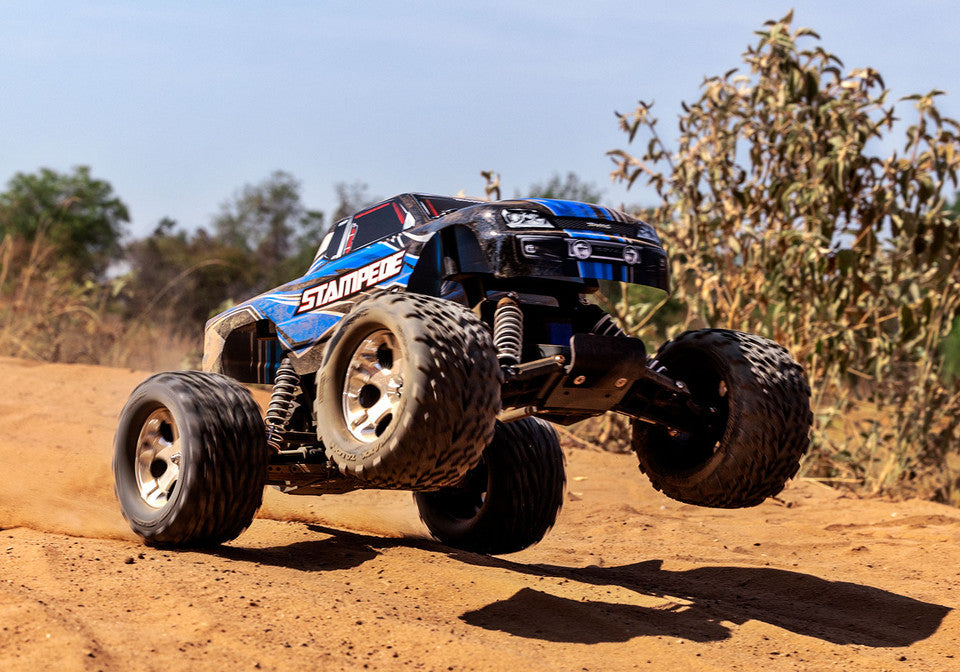 Stampeded 1/10 Scale Monster Truck W/Usb-C Blue CW-12791_1