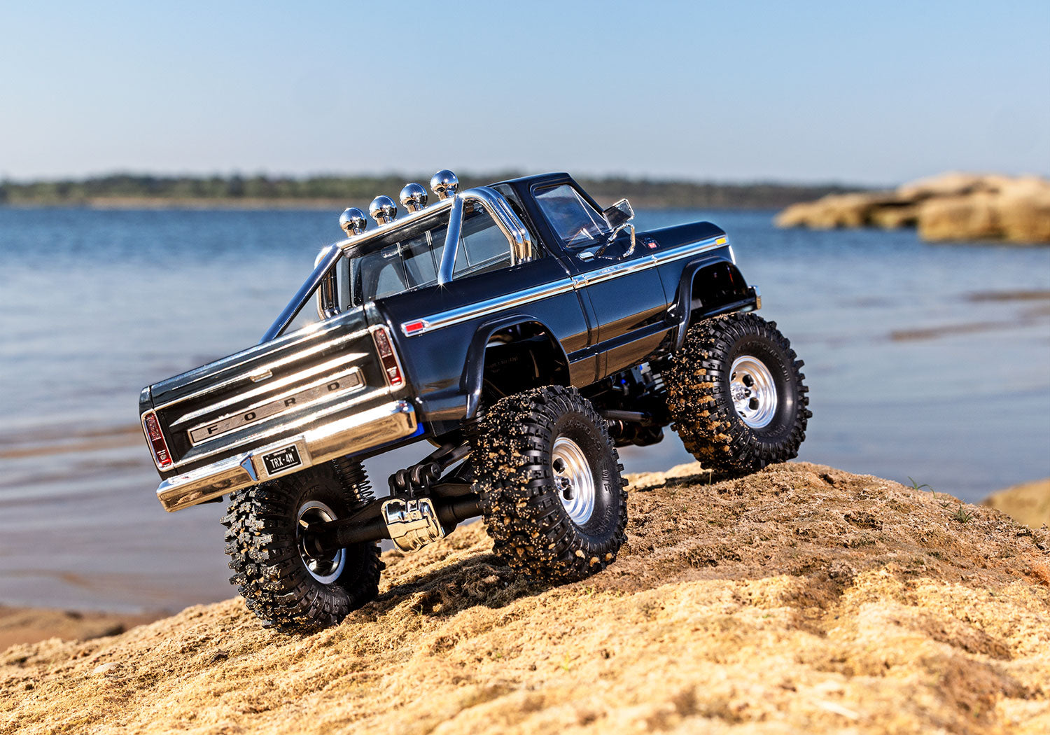 Traxxas TRX-4M F-150 High Trail Edition RC Vehicle (1/18) - Black (97044-1-Blk) CW-13000_8
