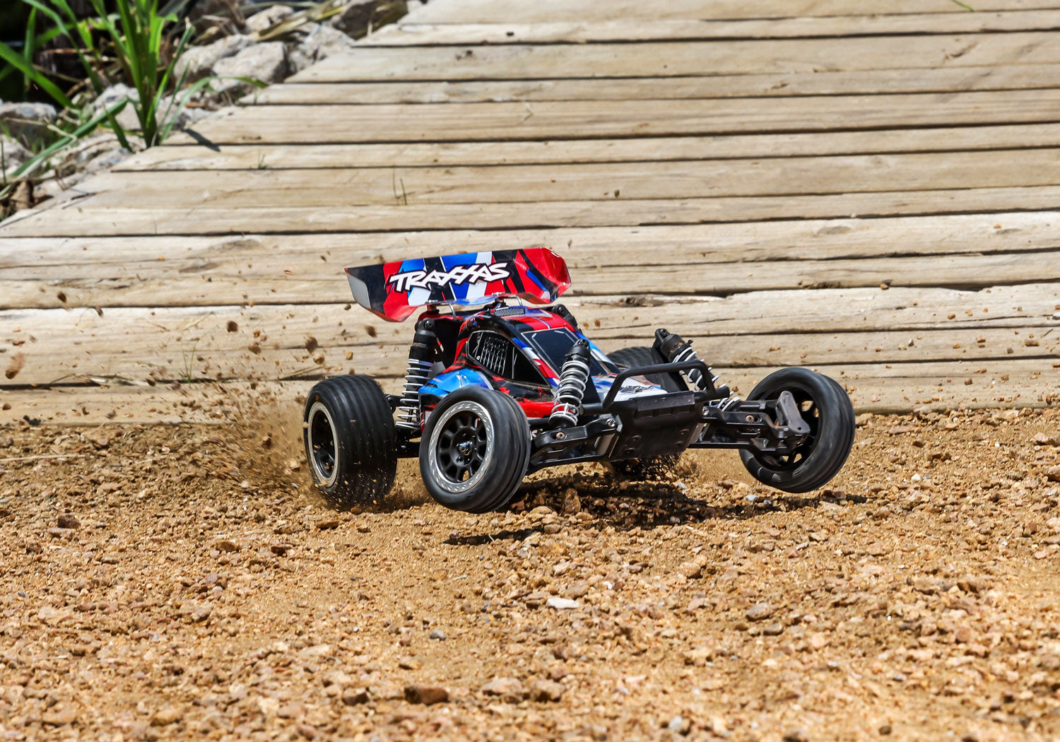 Red Bandit 2Wd W/ Usb-C (1/10) - 24254-8-Red CW-13442_3