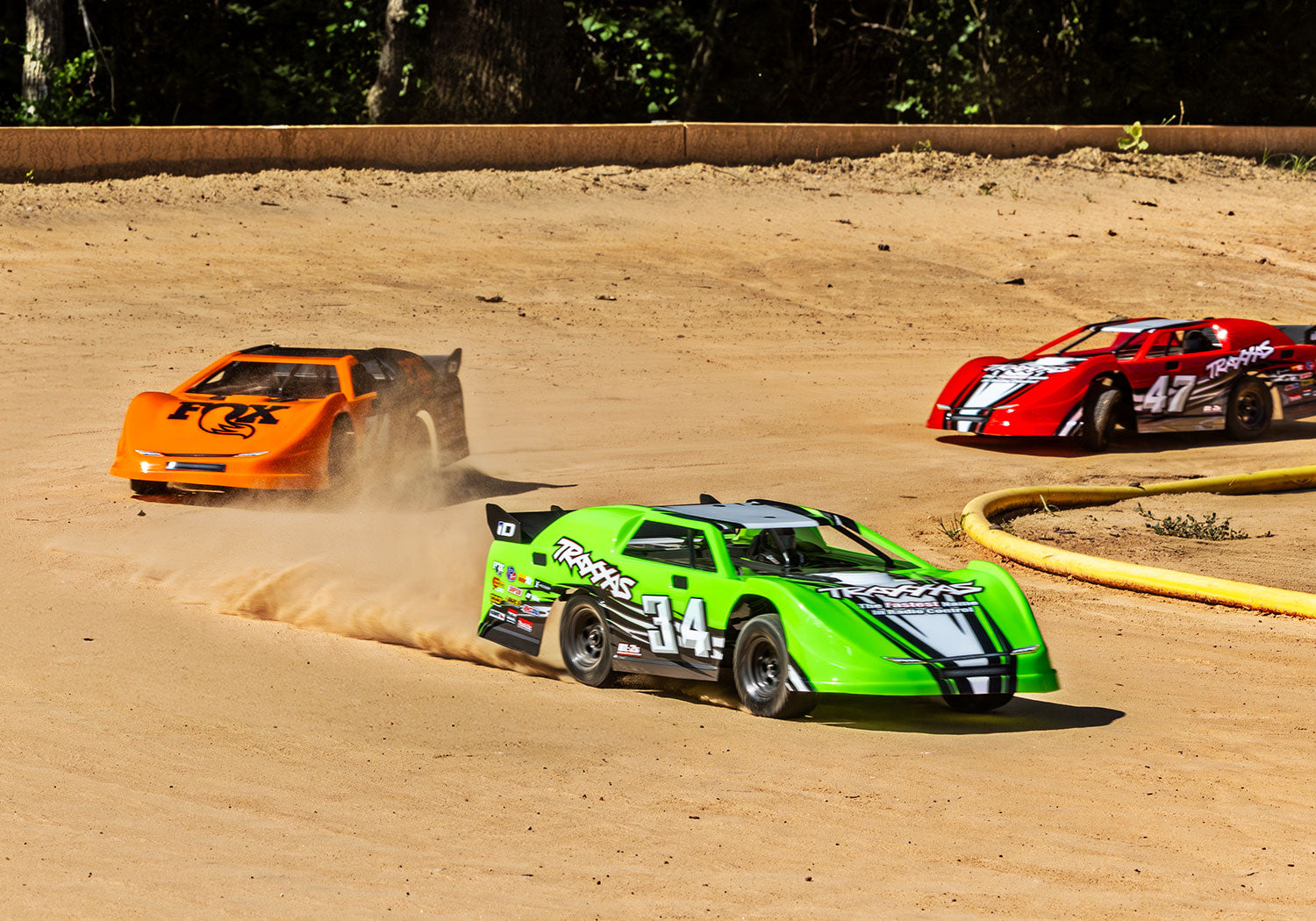Traxxas Slash Late Model BL-2S Fox Edition RC Vehicle (1/10) - 104364-74-FOX CW-14767_4