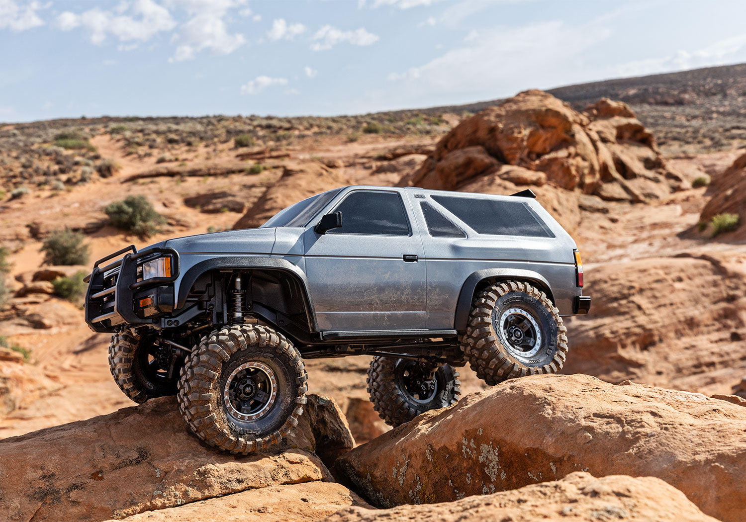 Traxxas TRX-4 Nissan Pathfinder RC Vehicle (1/10) - Silver (110056-4-SLVR) CW-15006_14_f3fd9aba-ff66-4b6e-8f7b-ec97379635d5