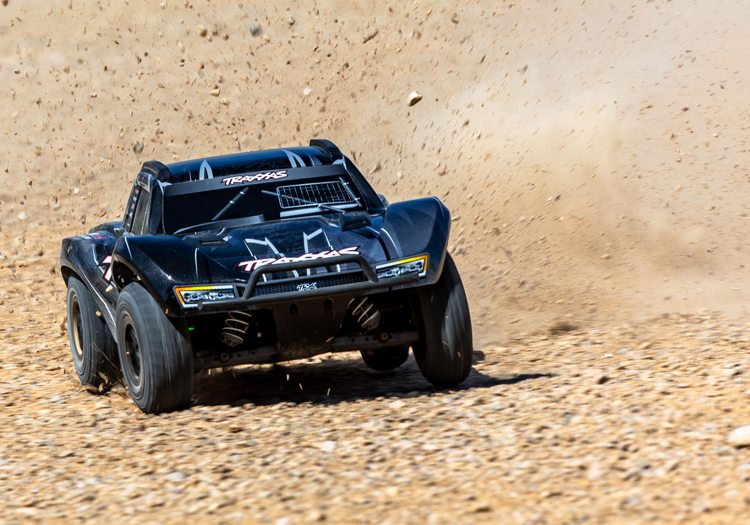 Traxxas Slash 4x4 Brushless RC Vehicle (1/10) - Black 68454-4-BLK 31 CW-15517_18