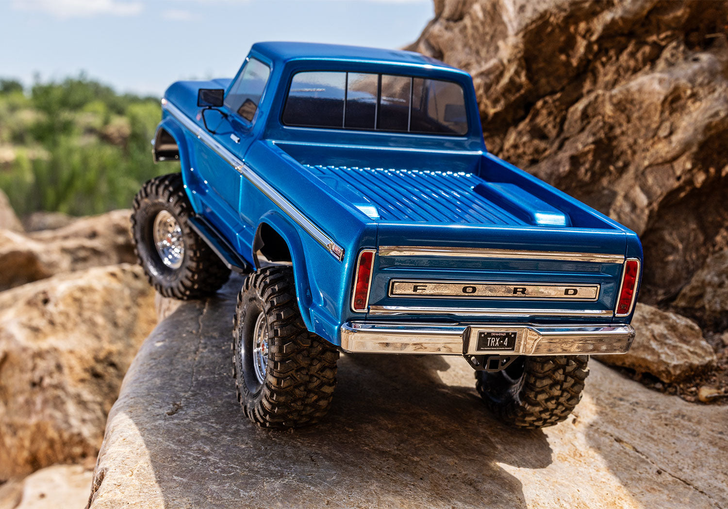 Traxxas TRX-4 Ford F-150 1/10 4WD RTR Trail Crawler - Blue 31 CW-15519_16
