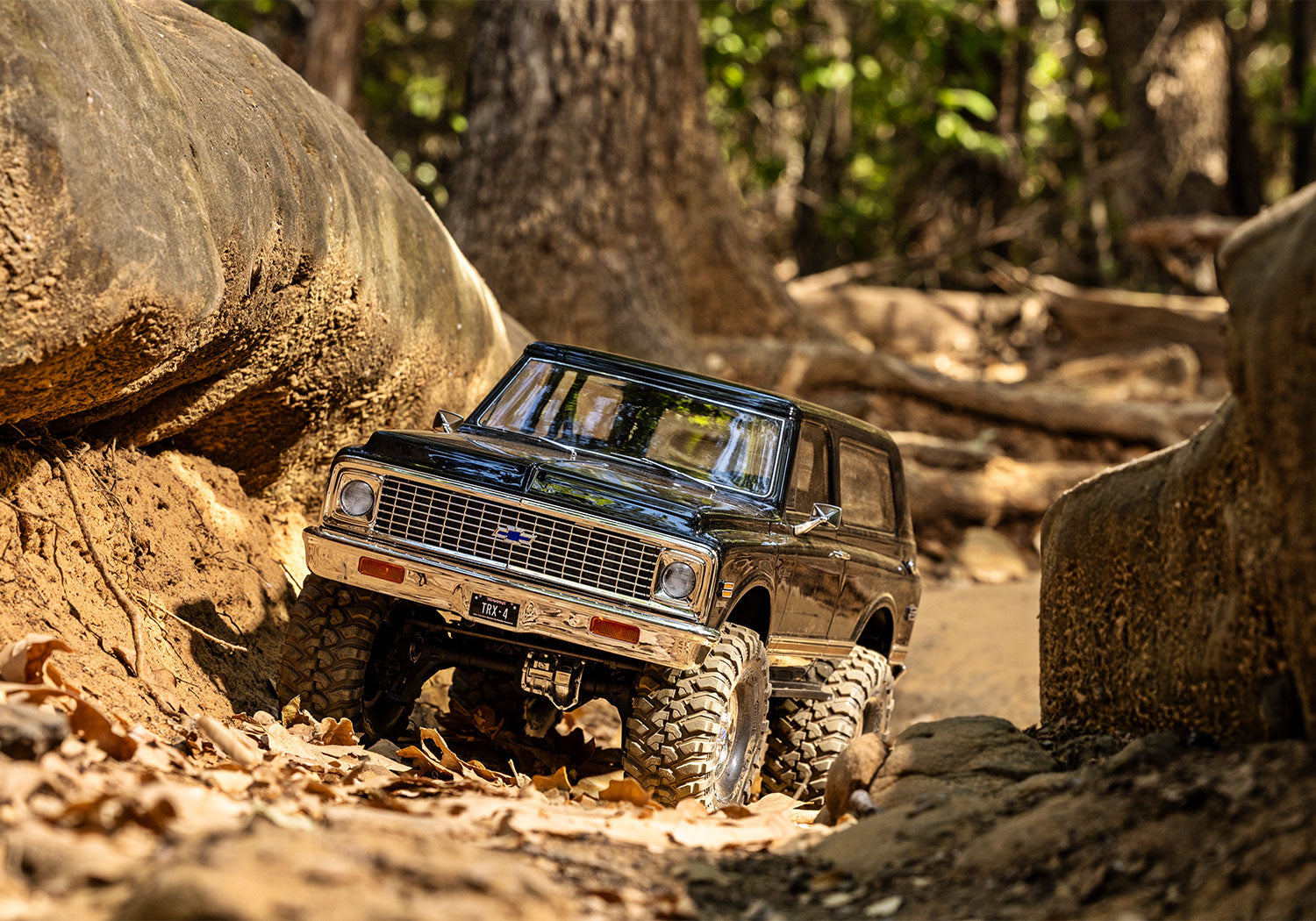 Traxxas TRX-4 Chevrolet Blazer RC Vehicle with Interior (1/10) - Black (91076-4-BLK) 31 CW-15695_2_fb8ab5a5-69b5-401c-b774-c96a27c537c1