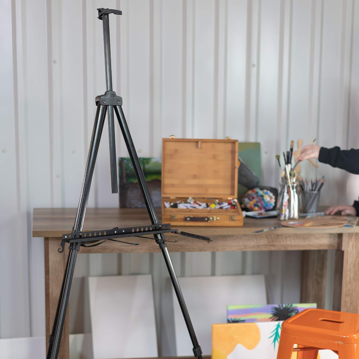Trekker Aluminum Black Easel JB-43959_6