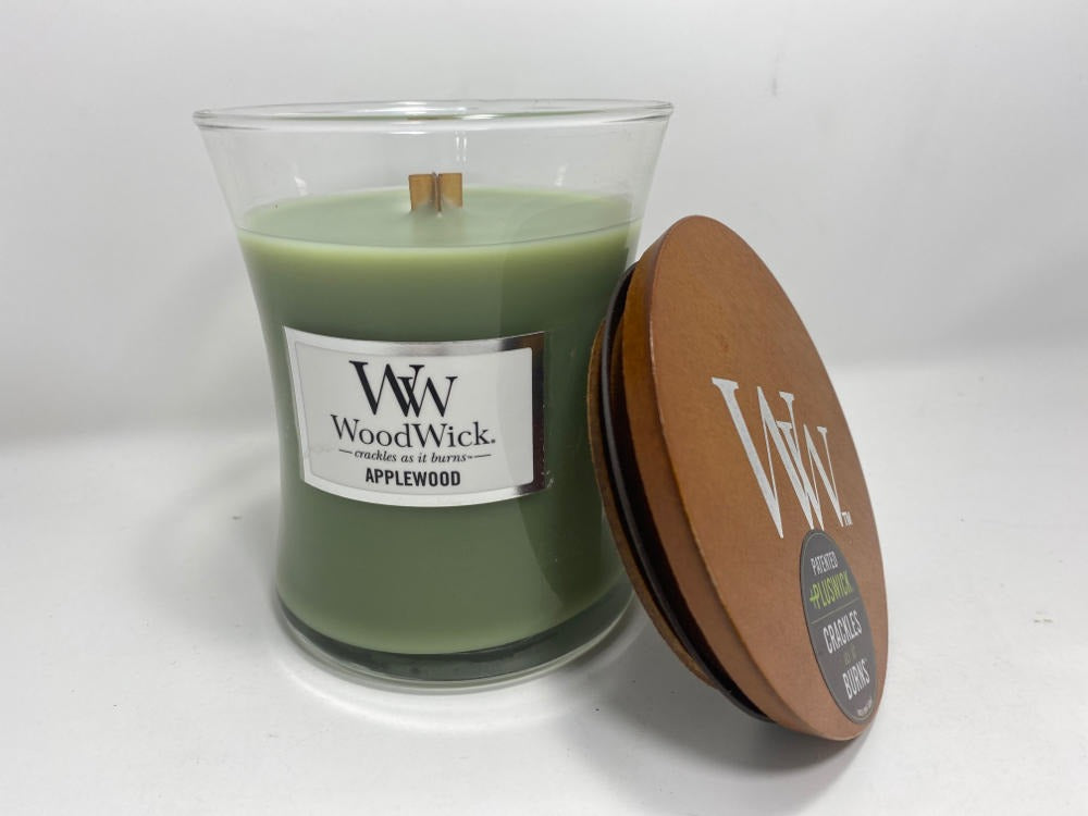 Woodwick Applewood Medium Hourglass Candle, 9.7 Oz. MW-18965_f80f86f3-d456-415b-83c3-ac5849f0ae9e