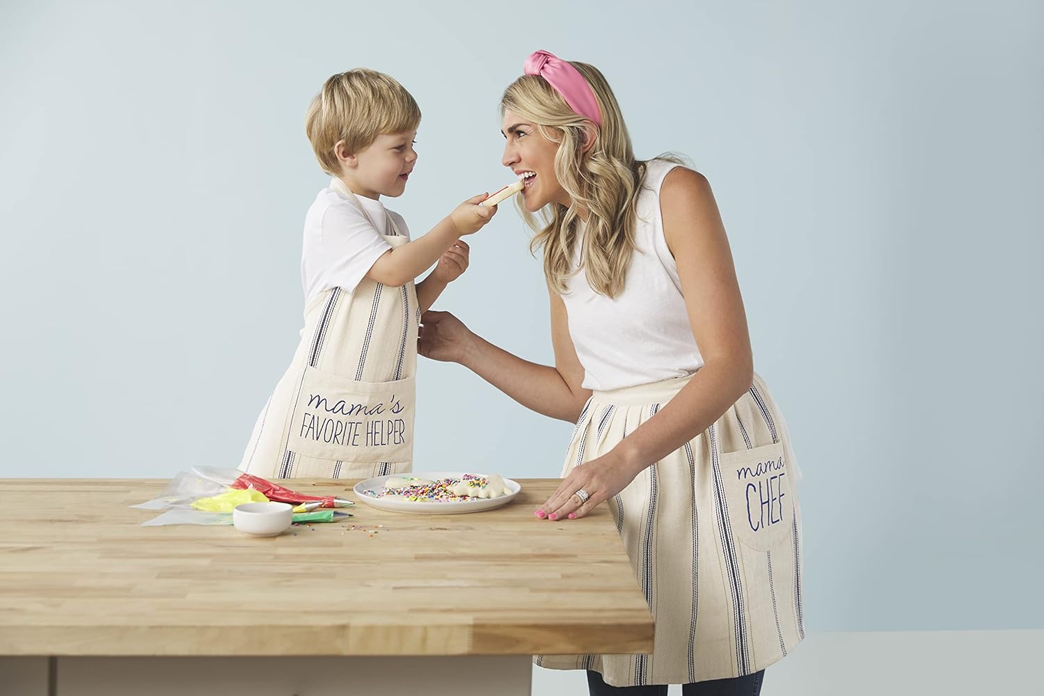 Mama Chef And Helper Apron Set MW-20790_3