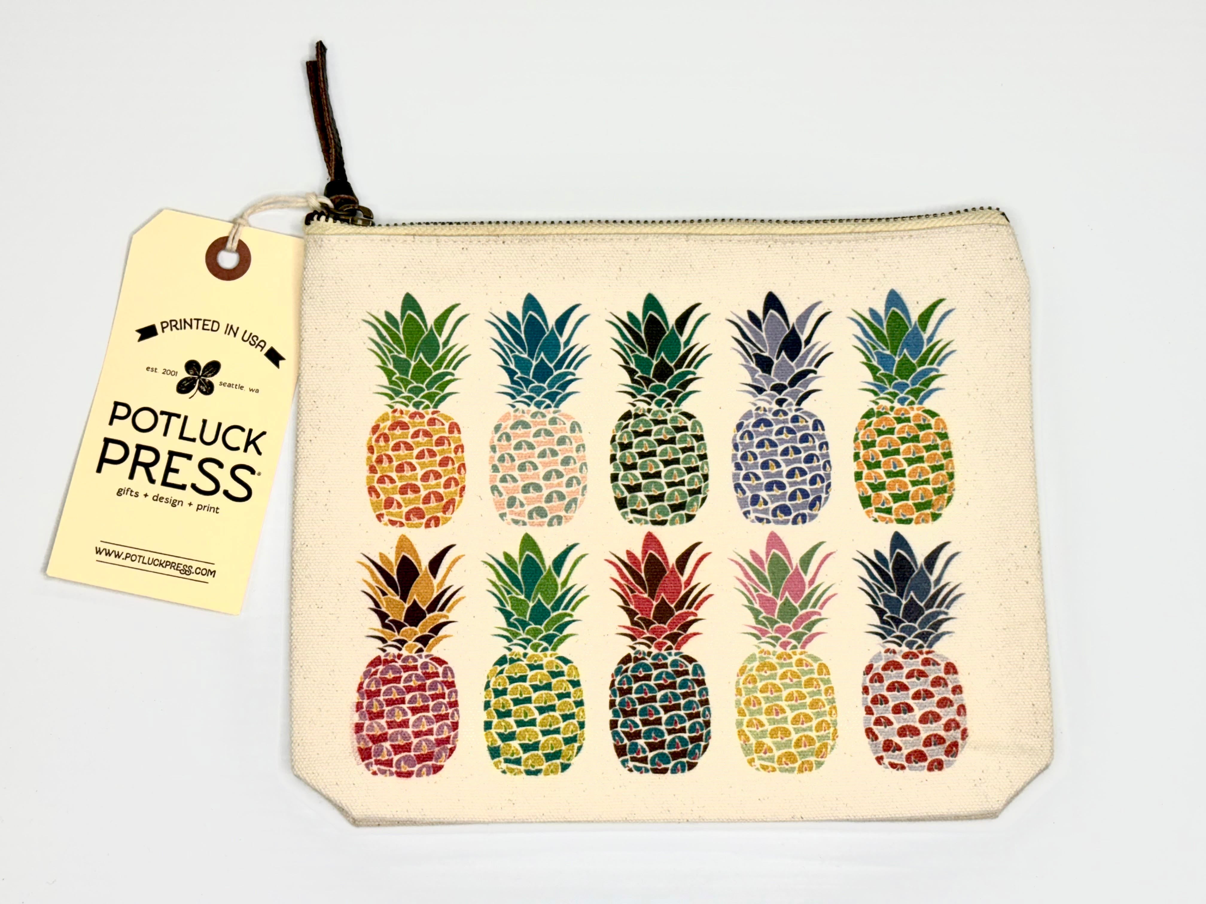 Canvas Pouch Pineapples MW-21527