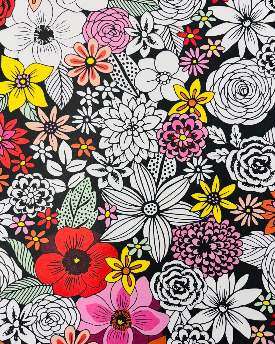 Sketch Flowers Flat Wrap MW-21975_3d330020-9757-4046-8c8d-cc1bb8782661
