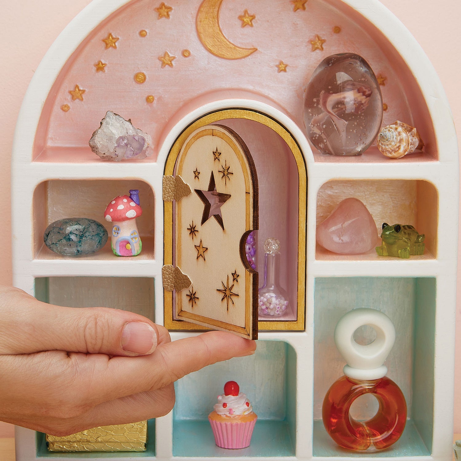 Paint A Curio Shelf Kit MW-22522