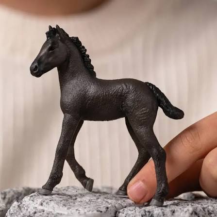 Schleich Friesian Foal Figurine 80 MW-23630_c478ca40-edd3-4b65-930e-dd3c0e2a49b8